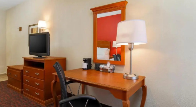 Четырёхместный номер Standard Hampton Inn Dayton/Fairborn