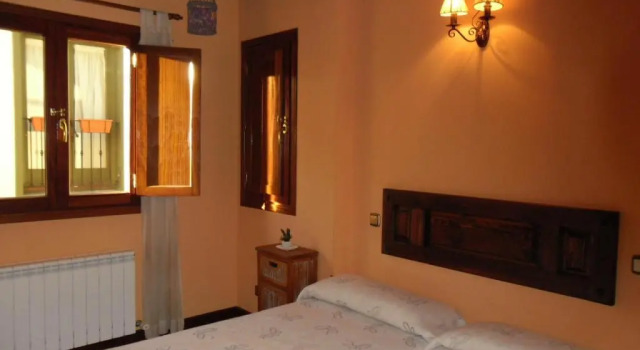 Casa De La Juderia, Book Hotel Oña 