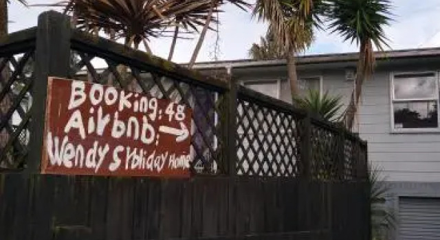 Wendy's Holiday Home