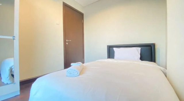 Fabulous 2Br Loft Apartment With Private Bathub At El Royale, Book Apartment Hotels in Bandung with a Pool, near Braga City Walk, Swimming Pool