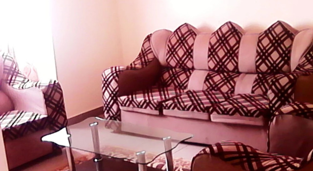 Furnished 3 Bed Apartment near JKIA Nairobi, Varaa Huoneisto Hotellit Embakasi pysäköinnillä, Pysäköinti