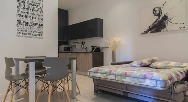 Vidal One Bedroom, Забронировать Отель Канны Приморские Альпы, рядом с Galerie Alexandre Leadouze