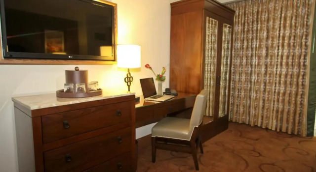 Четырёхместный номер Luxury L'Auberge Casino Resort Lake Charles