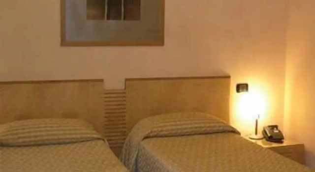 Трёхместный номер Hotel Clarean