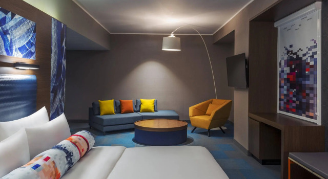 Полулюкс Aloft Aloft by Marriott Al Ain