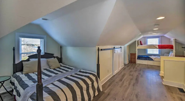 Коттедж Portsmouth Waterfront Vacation Rental w/ Deck