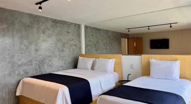 Номер Deluxe Cardedeu Express Hotel