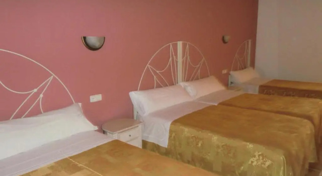 Четырёхместный номер Standard Hotel Gasaqui