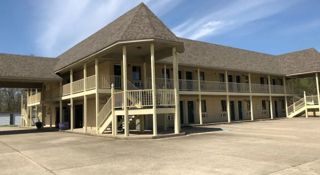 Riverwood Inn of Glenwood, Boek Mini-hotel Hotels in Missouri met zwembad, Zwembad