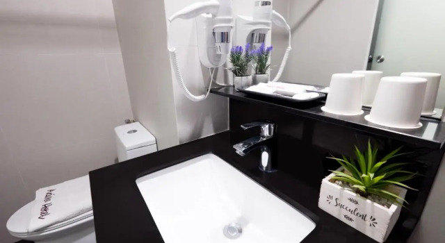 Трёхместный номер Superior Axiaa Hotel
