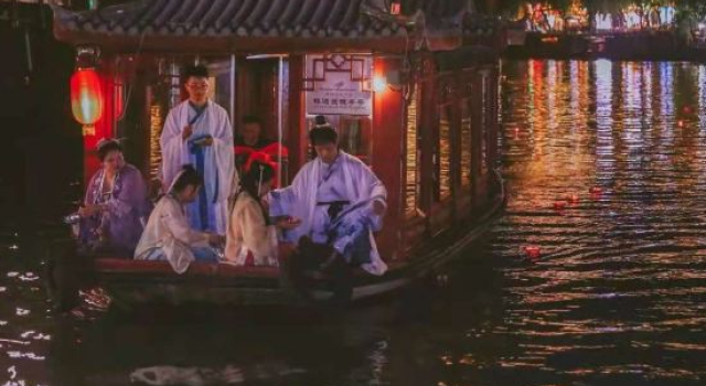 Ruihua Hotel (Zhenjiangge Branch, Zhenyuan Ancient Town)
