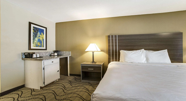 Двухместный номер Standard SureStay Plus Hotel by Best Western Sacramento North