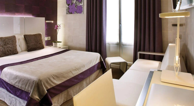 Hotel des Arceaux, Забронировать Отель Монпелье Hérault, рядом с Медицинский факультет Университета Монпелье