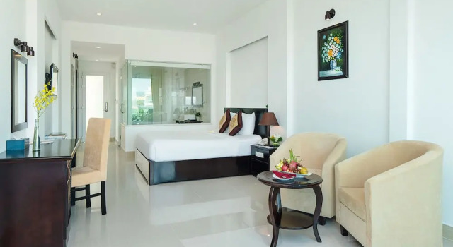 Номер Deluxe с балконом The Sailing Bay Beach Resort