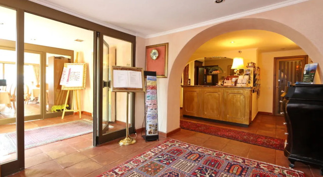 Mirafiori Swiss Quality Hotel, Забронировать Отель Отели Орселина с бассейном, Бассейн