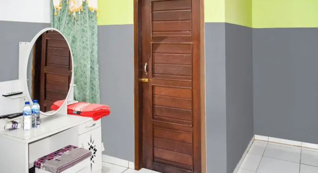 Номер Economy Hotel O Penginapan Widodo