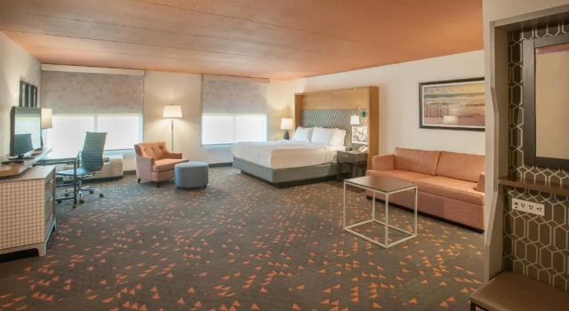 Двухместный номер Executive Holiday Inn Pensacola - University Area by IHG
