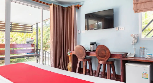 Номер Superior OYO 755 Rattana Resort