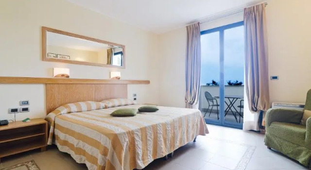 Двухместный номер Deluxe с балконом Castellaro Golf Resort