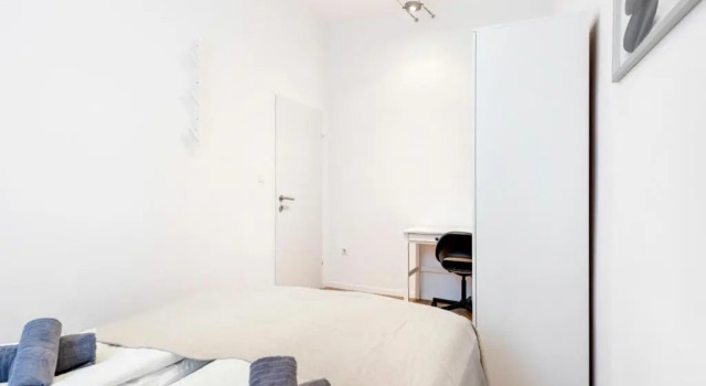 Номер Economy Nice Central City Room