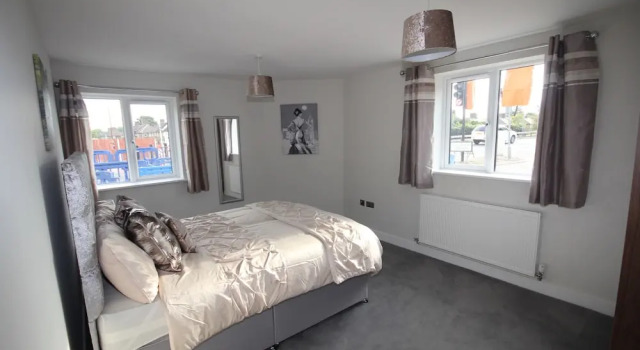 Апартаменты Holden Court Apartments -Apt 4