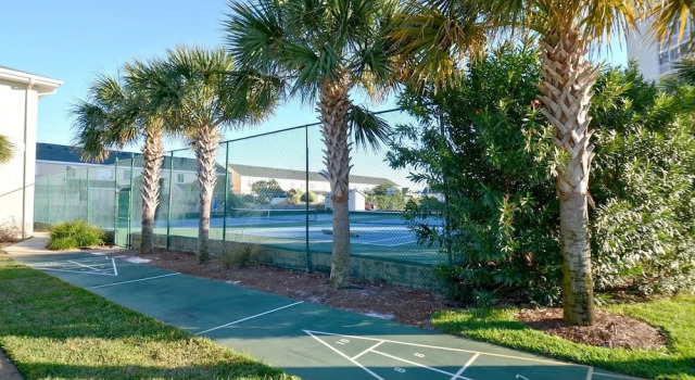 Shoreline 3022 Condo by RedAwning, Varaa Hotelli Hotellit Emerald Coast uima-altaalla, Uima-allas