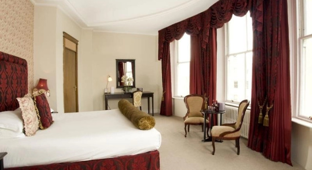 Lansdowne Place Hotel & Spa, Забронировать Курортный отель Отели Исторического графства Суссекса с парковкой, Парковка