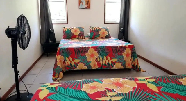 Charming 1BR Guesthouse in Beautiful Moorea, Book Lejlighed Lejligheder i Moorea, Lejlighed