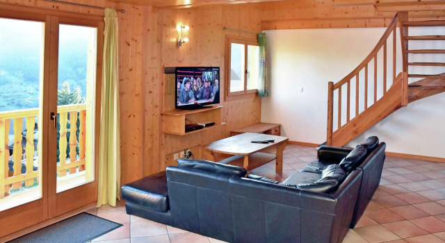 Spacious Chalet near Center of La Tzoumaz