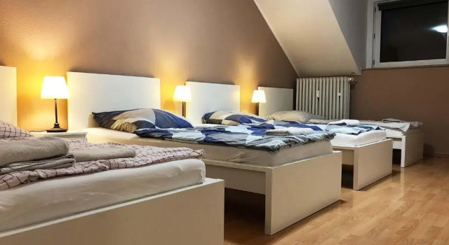 Апартаменты с 2 комнатами Ferienwohnung Neuss