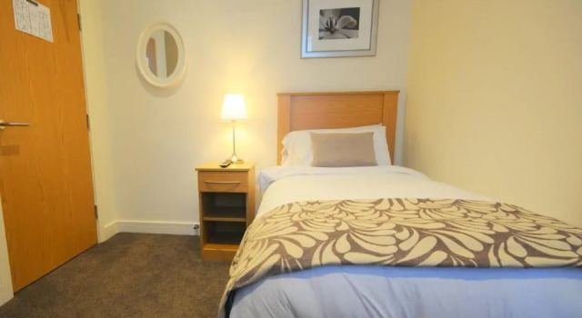 Номер Standard The Burlington Hotel