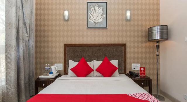 OYO 2377 Hotel Residency, Забронировать Отель Отели штата Махараштры 3 звезды, 3*