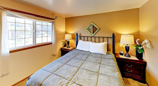 645 N Pacific St Townhouse Unit B 1 Bedroom 1 Bathroom Townhouse