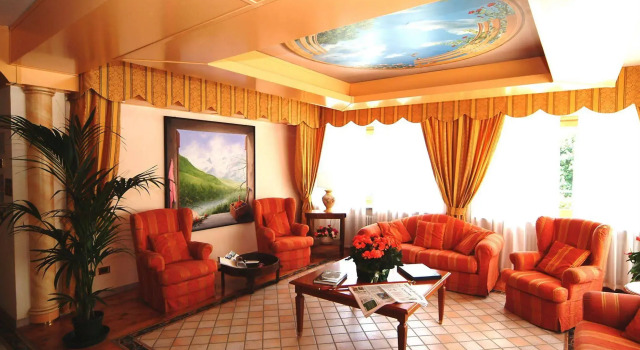 HG Hotel Italia, Забронировать Отель Отели Валле д'аосты с бассейном, Бассейн