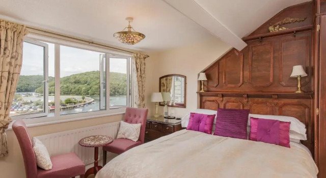 Standard- dobbelt værelse med flodudsigt Dolphin Guest House