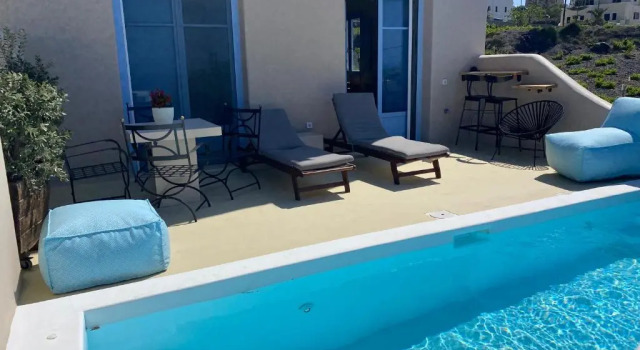 Вилла Мансарда с 2 комнатами с видом на закат Pink Freud Villas Santorini