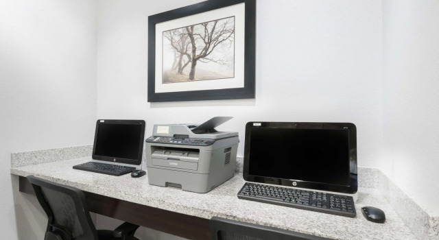 Hawthorn Extended Stay by Wyndham Midland