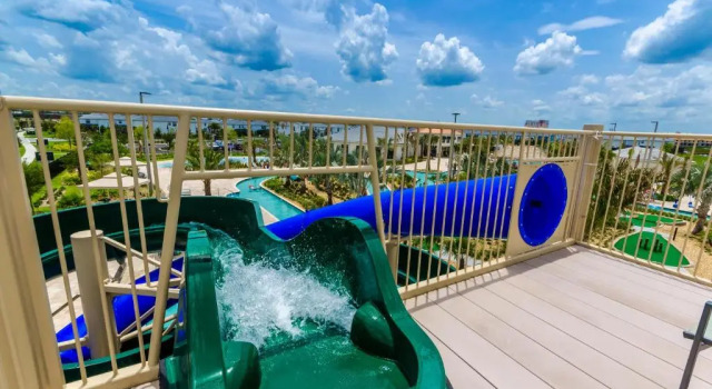 Stunning Lakeview Townhome w/ Private Pool!, Varaa Lomakoti Kissimmee Kissimmee
