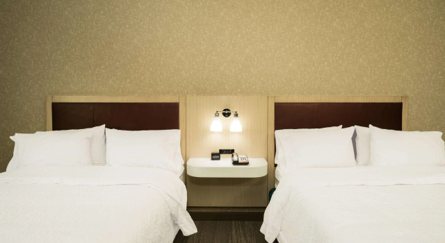 Hampton Inn Newport, Book Hotel Hoteller i Newport med pool, Swimmingpool