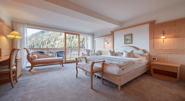 Двухместный номер Superior с балконом Hotel Portillo Dolomites 1966