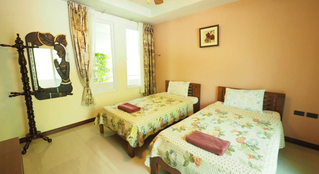 Baan Suan Resort Juree Punsuk, Rezervovat Lázně / Resort Suphan Buri Central Thailand