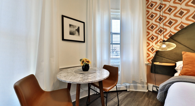 Large, Modern Studio!