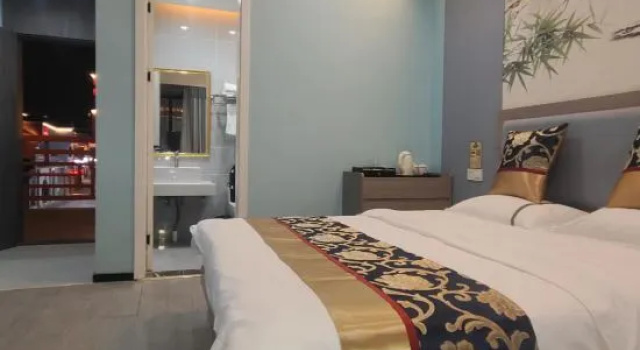 Номер Business Hotel At noon