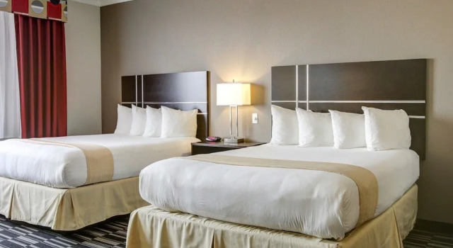 Люкс c 1 комнатой Quality Inn & Suites Bryan-College Station
