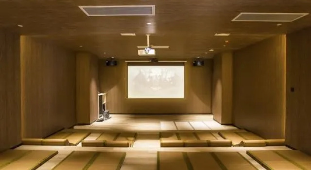 Longshun Hotel