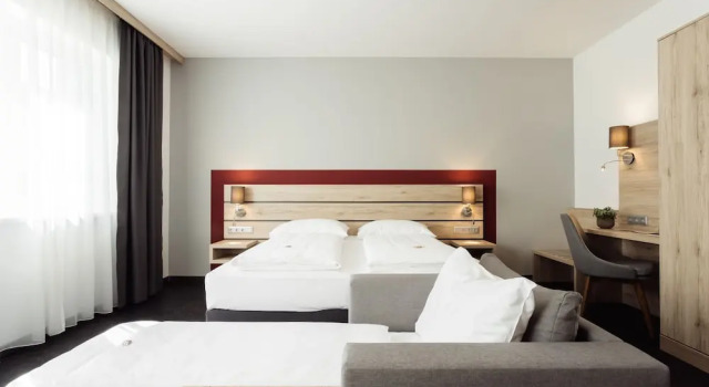 Трёхместная студия Hotel Smart Livin