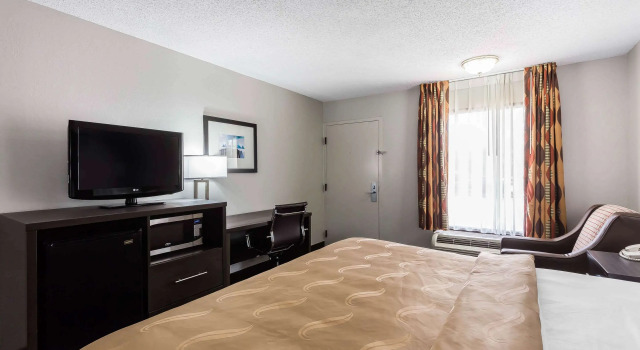 Двухместный номер Standard Quality Inn & Suites Mooresville-Lake Norman