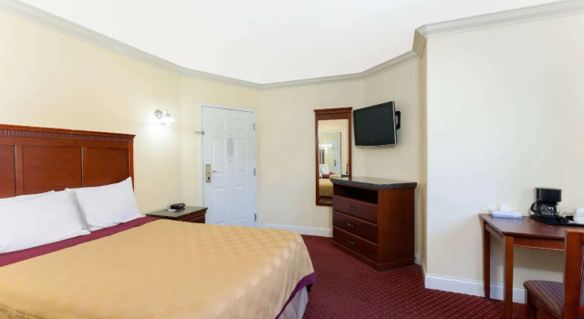 Двухместный номер Travelodge by Wyndham Brea
