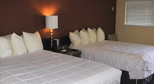 Четырёхместный номер Deluxe Tea Garden Lodge