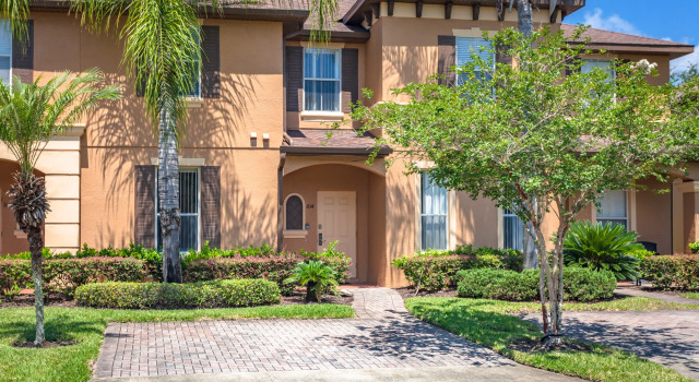 Regal Palms-RU1067